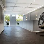 Aras Boutique מלון 3*